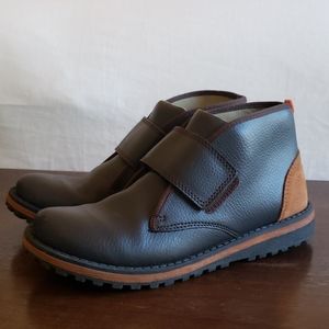 Boys Umi size 3 boots